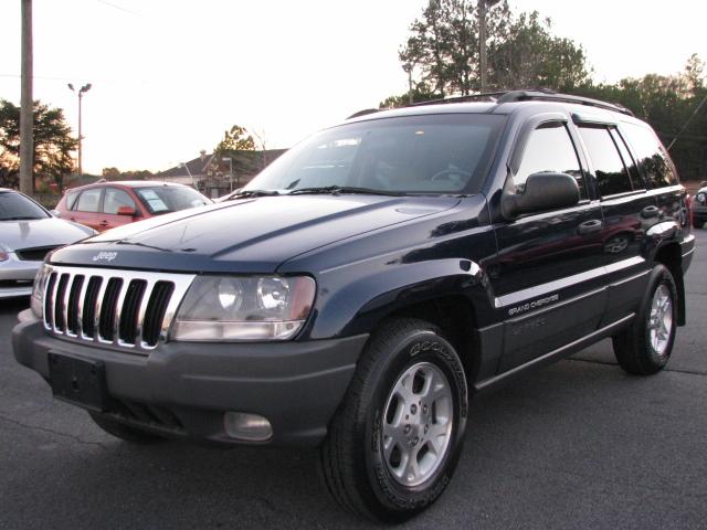 Picture of a 2003 Jeep Grand Cherokee