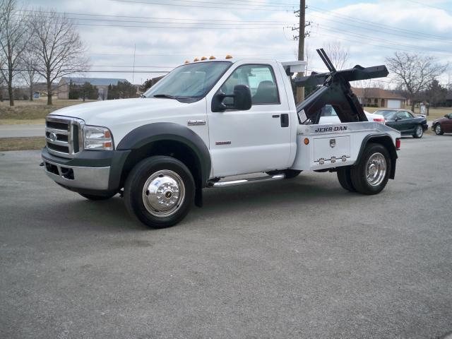 Picture of a 2005 Ford F-450 SD