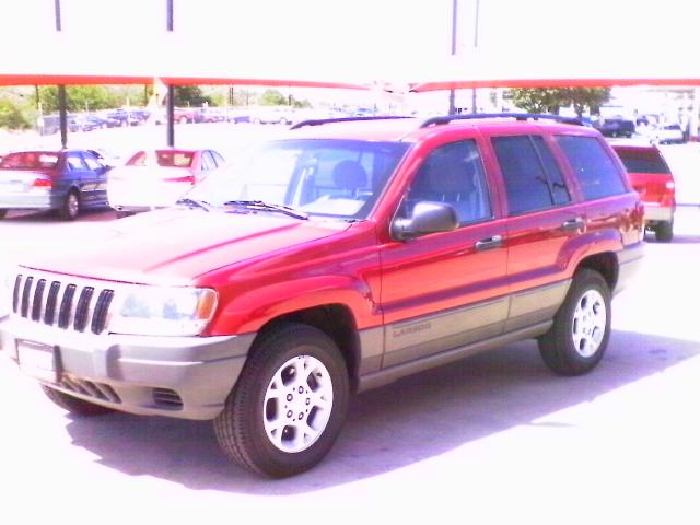 Picture of a 2002 Jeep Grand Cherokee