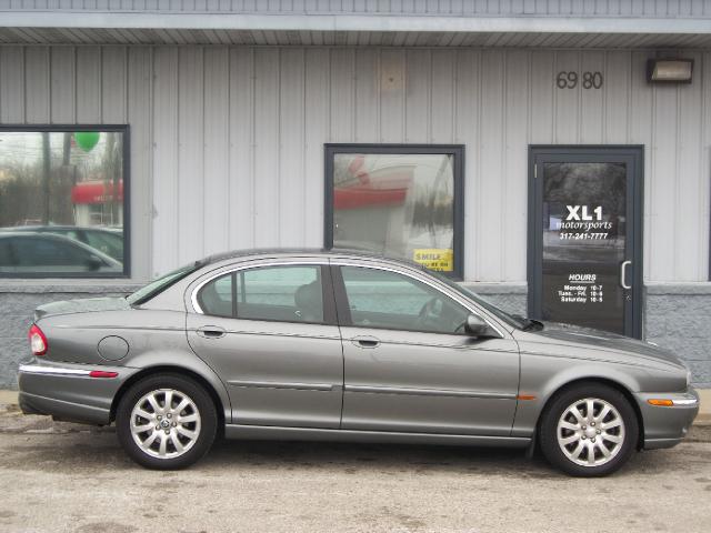 Picture of a 2002 Jaguar X-Type