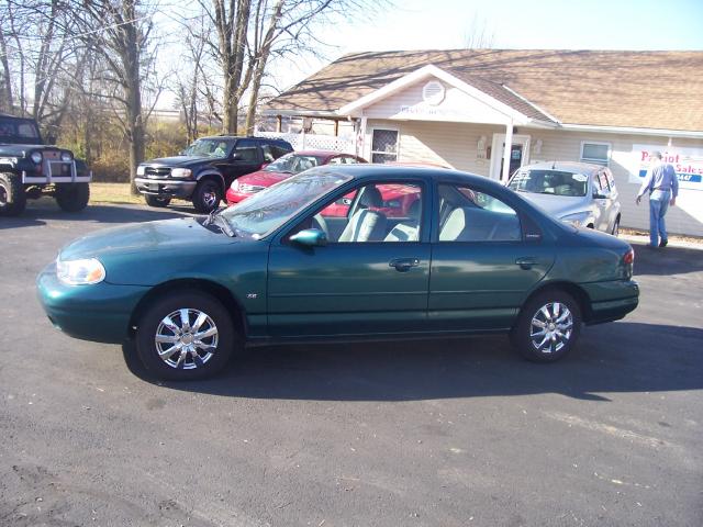 Picture of a 1998 Ford Contour