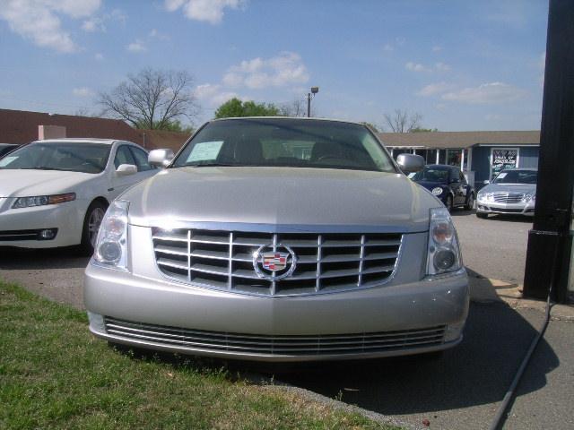 2008 Cadillac DTS Luxury I