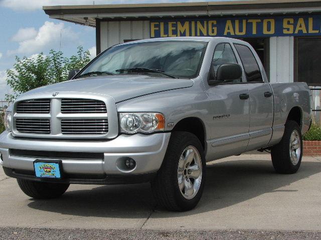 2005 Dodge Ram Pickup 1500 SLT Quad Cab Short Bed 4WD
