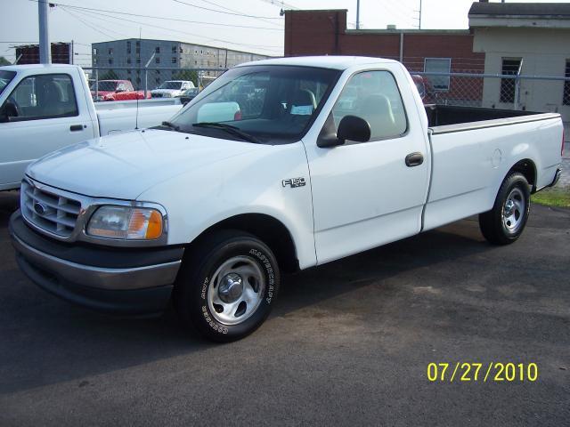 1999 Ford F-150 WS Reg. Cab Short Bed 2WD