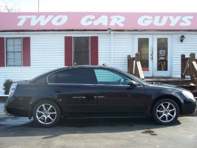 Picture of a 2003 Nissan Altima