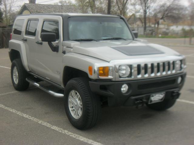 Picture of a 2007 HUMMER H3