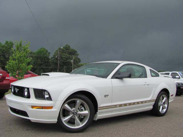 Picture of a 2008 Ford Mustang