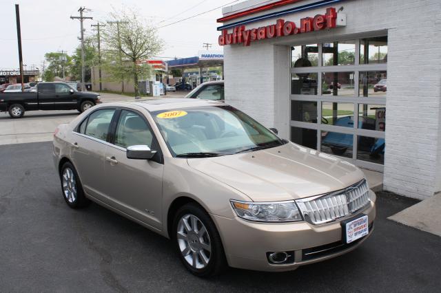 Picture of a 2007 Lincoln MKZ