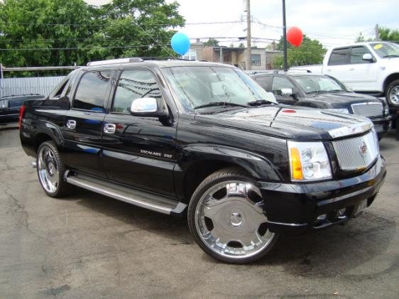Picture of a 2002 Cadillac Escalade EXT