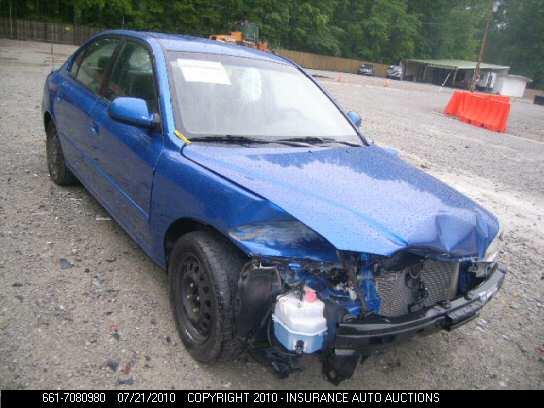 Picture of a 2004 Hyundai Elantra