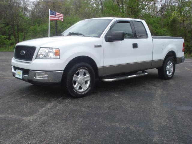 Image 1 of 2004 Ford F-150 White