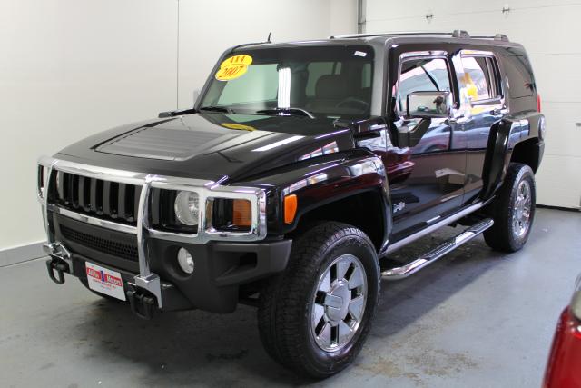 Picture of a 2007 HUMMER H3