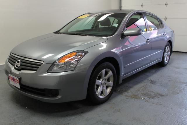 Picture of a 2008 Nissan Altima