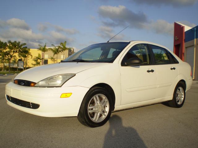 Image 1 of 2001 Ford Focus White