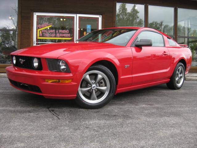 Picture of a 2005 Ford Mustang