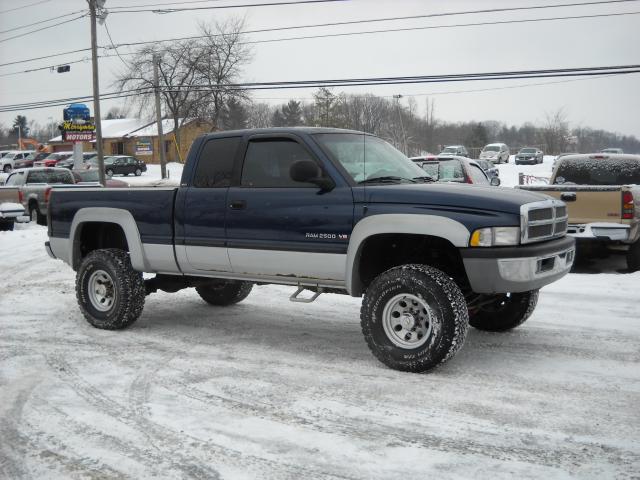 Picture of a 2001 Dodge Ram Pickup 2500