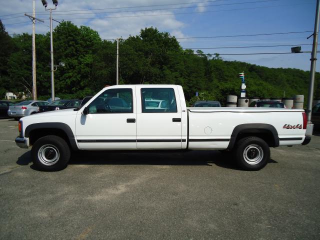 Picture of a 2000 GMC Sierra Classic 3500