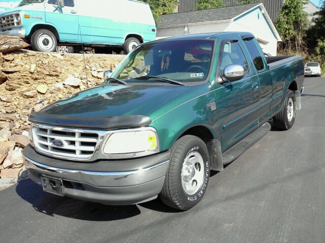 Image 2 of 1999 Ford F-150 Black