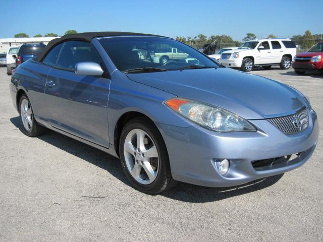 Picture of a 2006 Toyota Camry Solara
