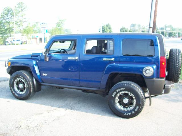 Picture of a 2006 HUMMER H3