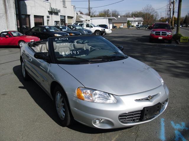 Picture of a 2001 Chrysler Sebring