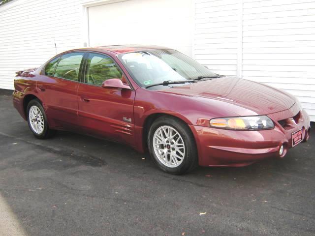 Pontiac Bonneville 2001. 2001 Pontiac Bonneville