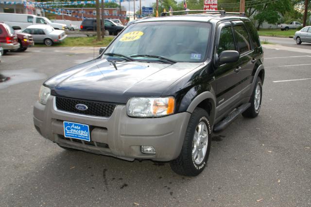 Image 1 of 2001 Ford Escape Black