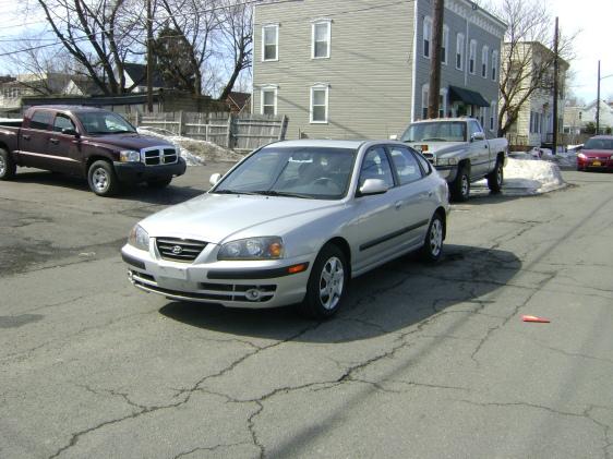 Picture of a 2006 Hyundai Elantra