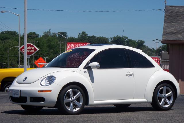 2008 Volkswagen New Beetle S