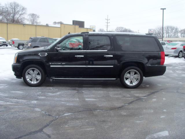 Picture of a 2007 Cadillac Escalade ESV