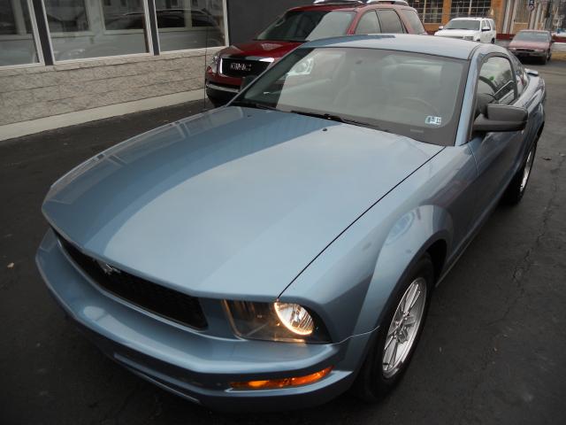 Picture of a 2007 Ford Mustang