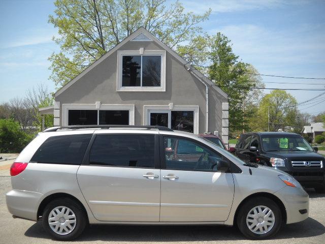 Picture of a 2008 Toyota Sienna