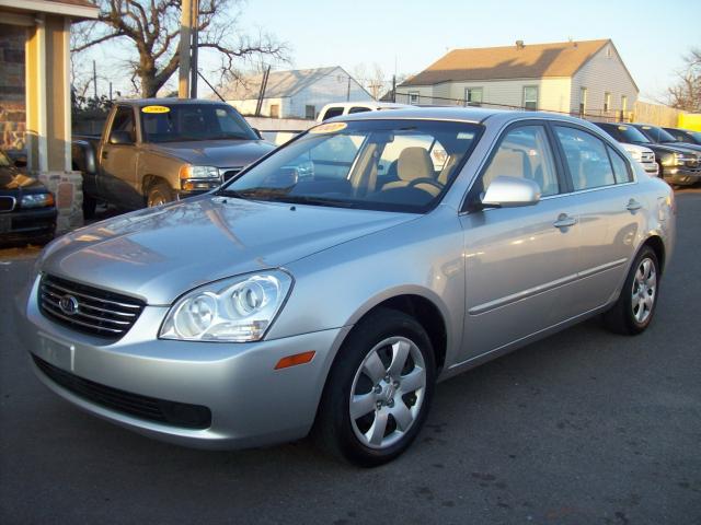 Picture of a 2007 Kia Optima