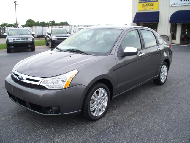 2007 Ford Focus ZX5 SES