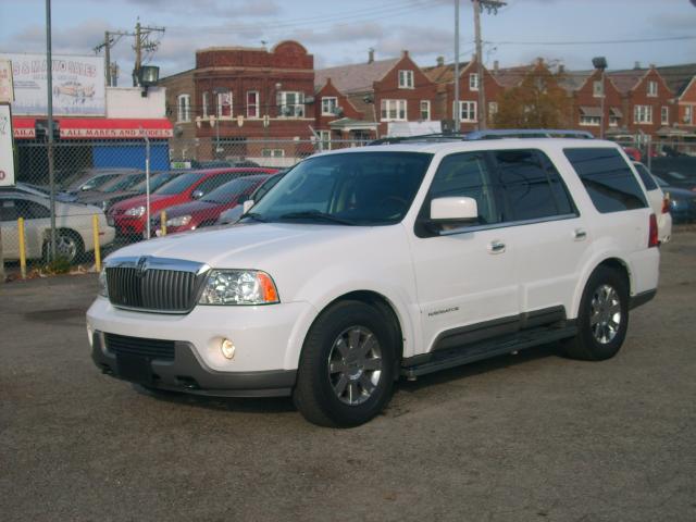 Picture of a 2003 Lincoln Navigator